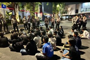 Ops Ketupat Semeru, Polrestabes Surabaya Amankan Puluhan Remaja yang Bikin Onar Tutup Jalan